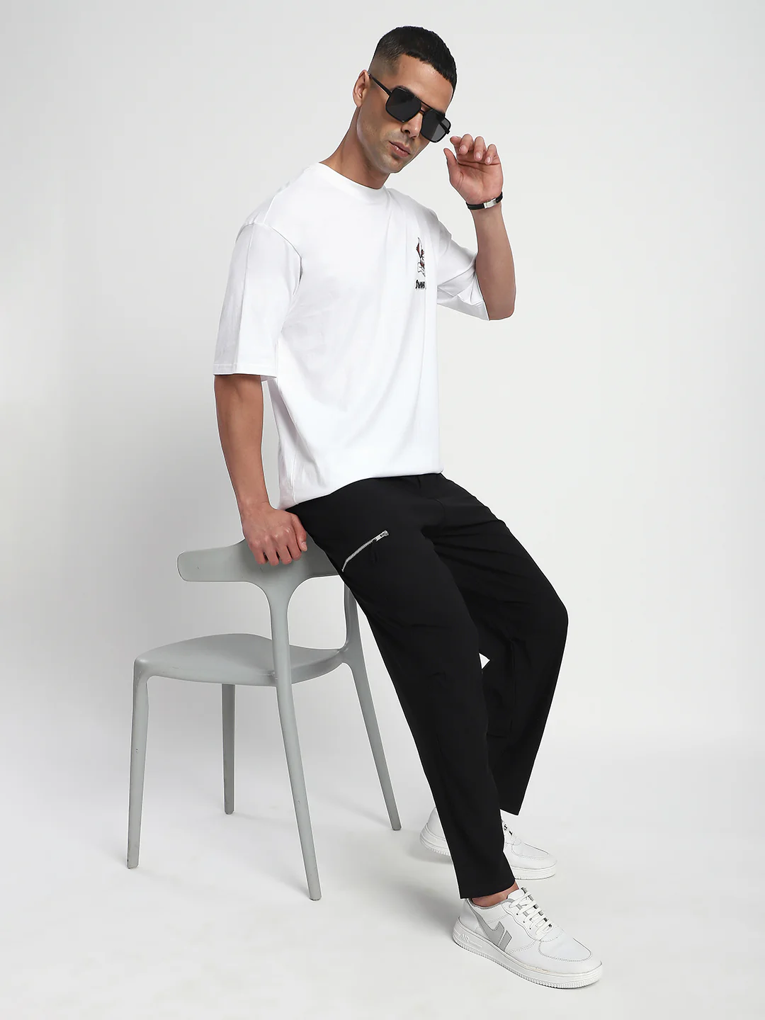 Relaxed Fit 5 Pocket Cargo Pant For Men - Image 3