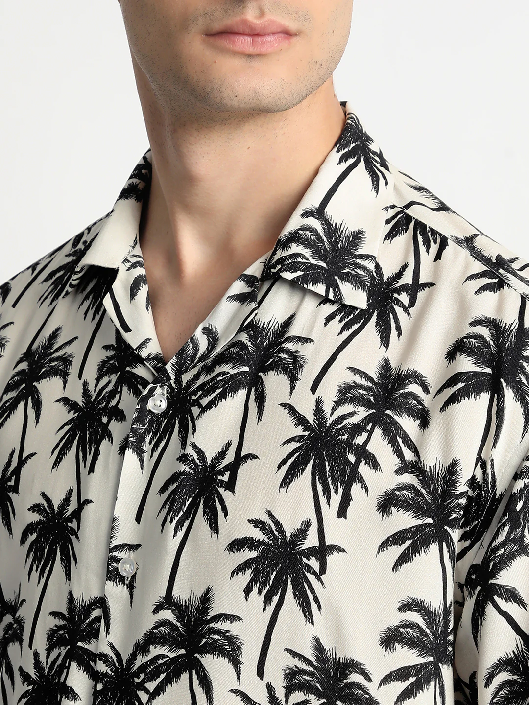 Palm Print Off-White Shirt For Men. - Image 8