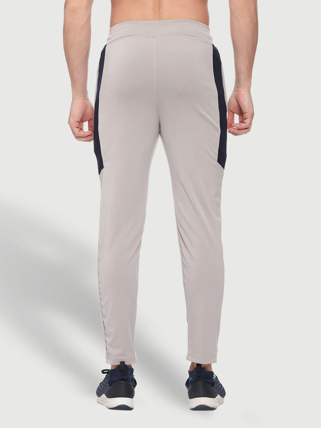 Rapid Dry Grey Color Blocked Track Pant for Men - Image 4