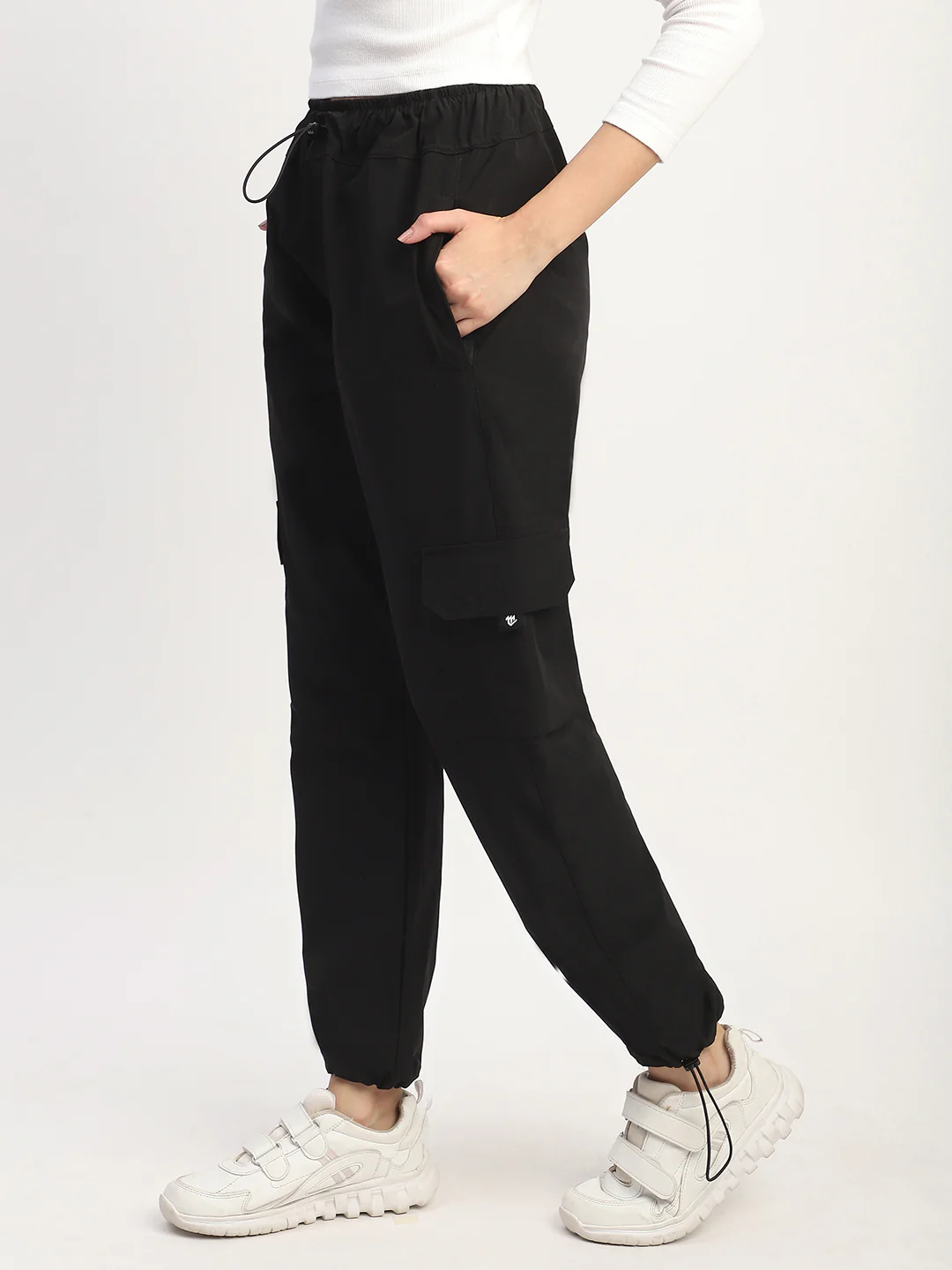 Urban Black Cargo for women - Image 3